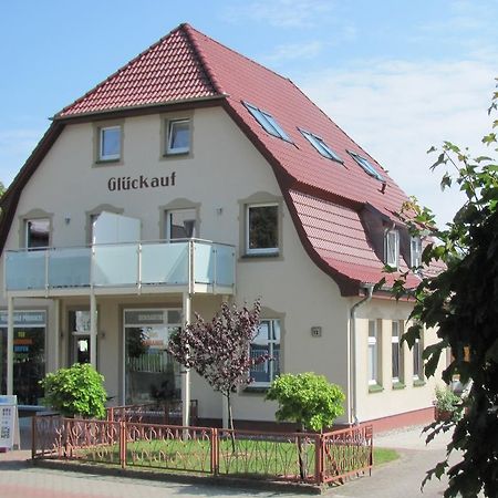 Ferienwohnungen Haus Glueckauf Kölpinsee المظهر الخارجي الصورة